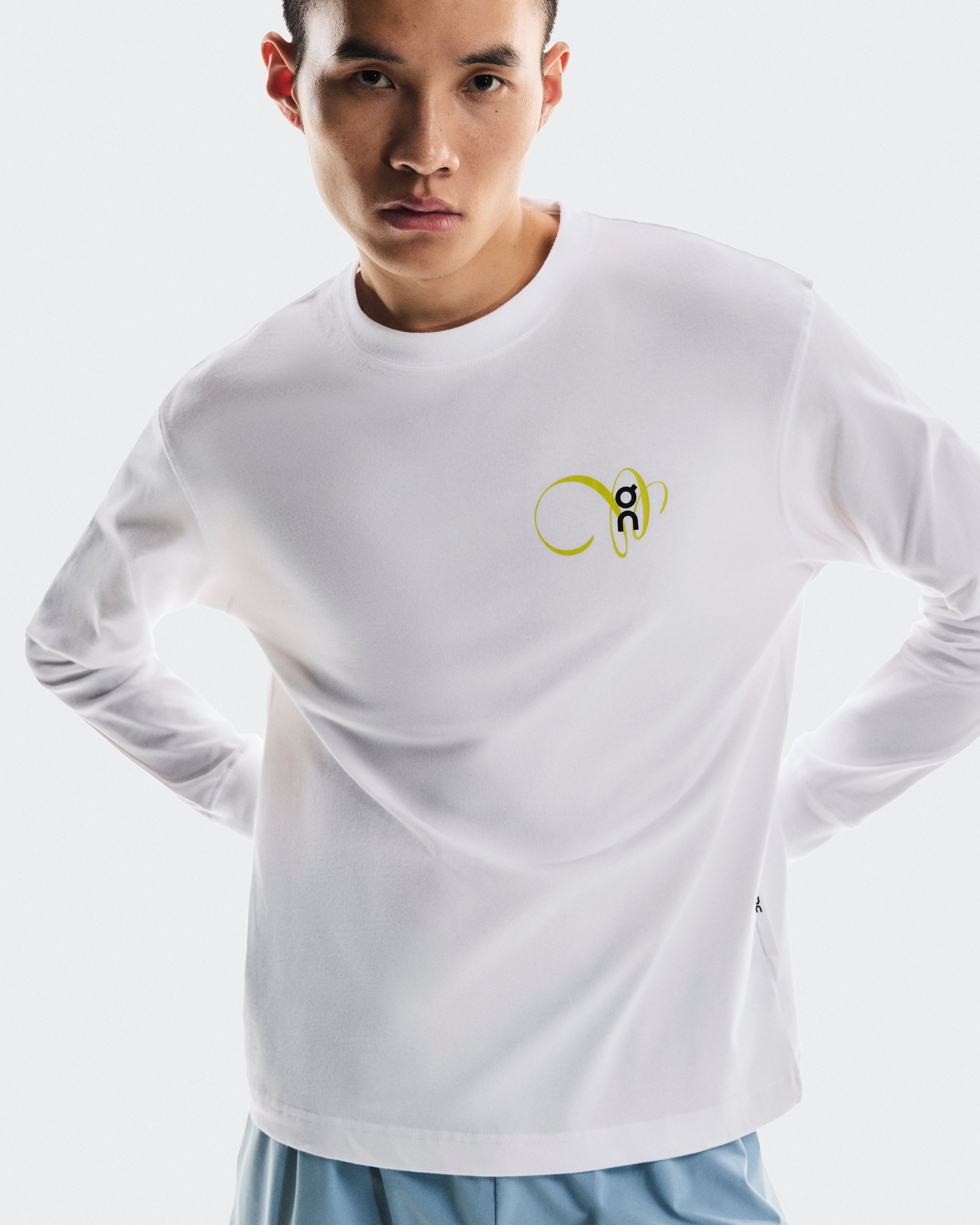 On Club Long-T Graphic White