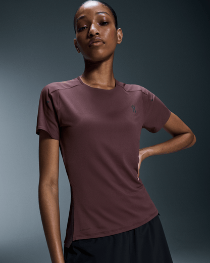 on performance-t Mulberry | Ox (Women's)