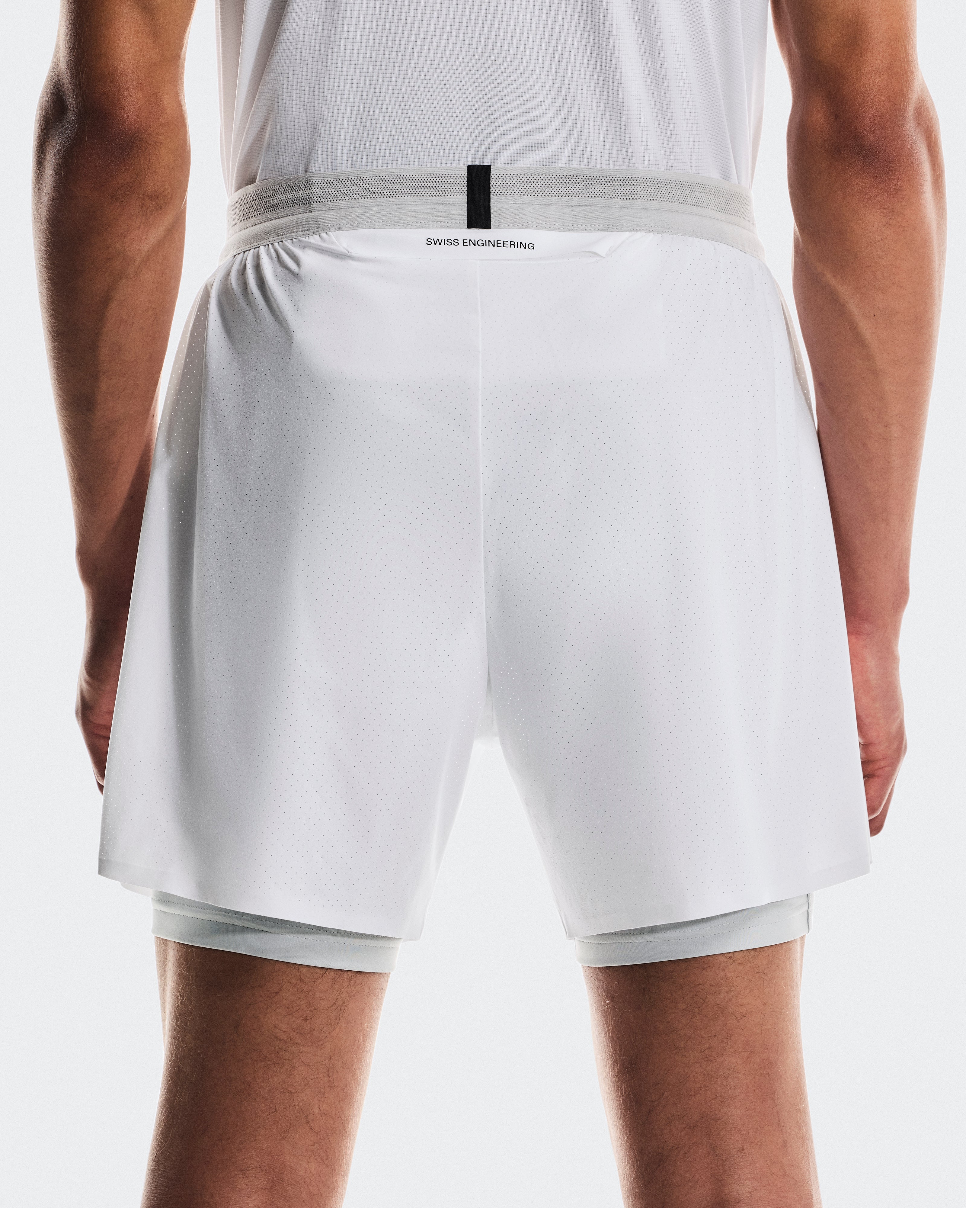 On 5" Performance 2/1 Shorts White | Glacier