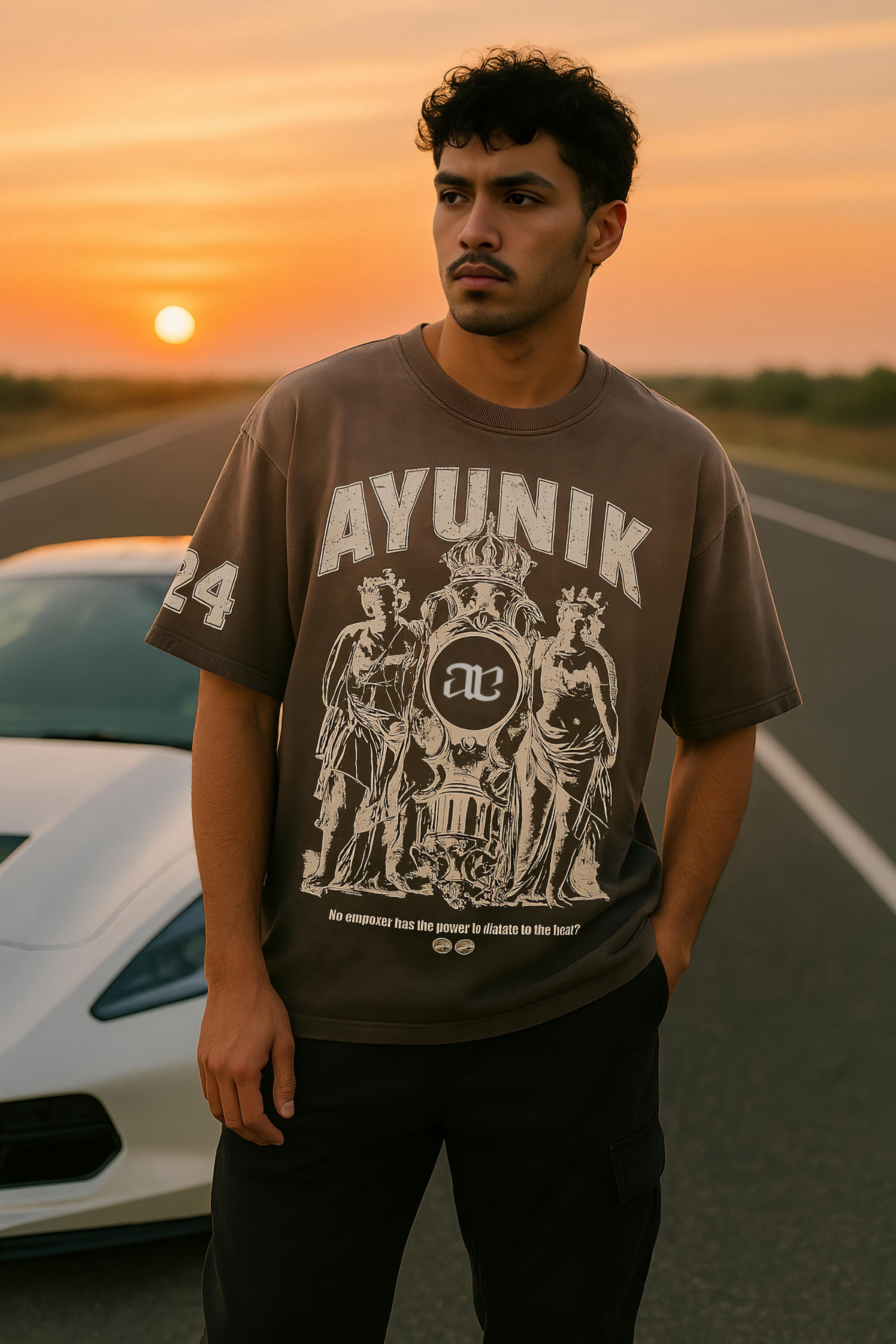 Crest emblem Tee
