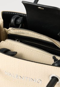 Valentino Alexia Summer Handbag Beige/Black