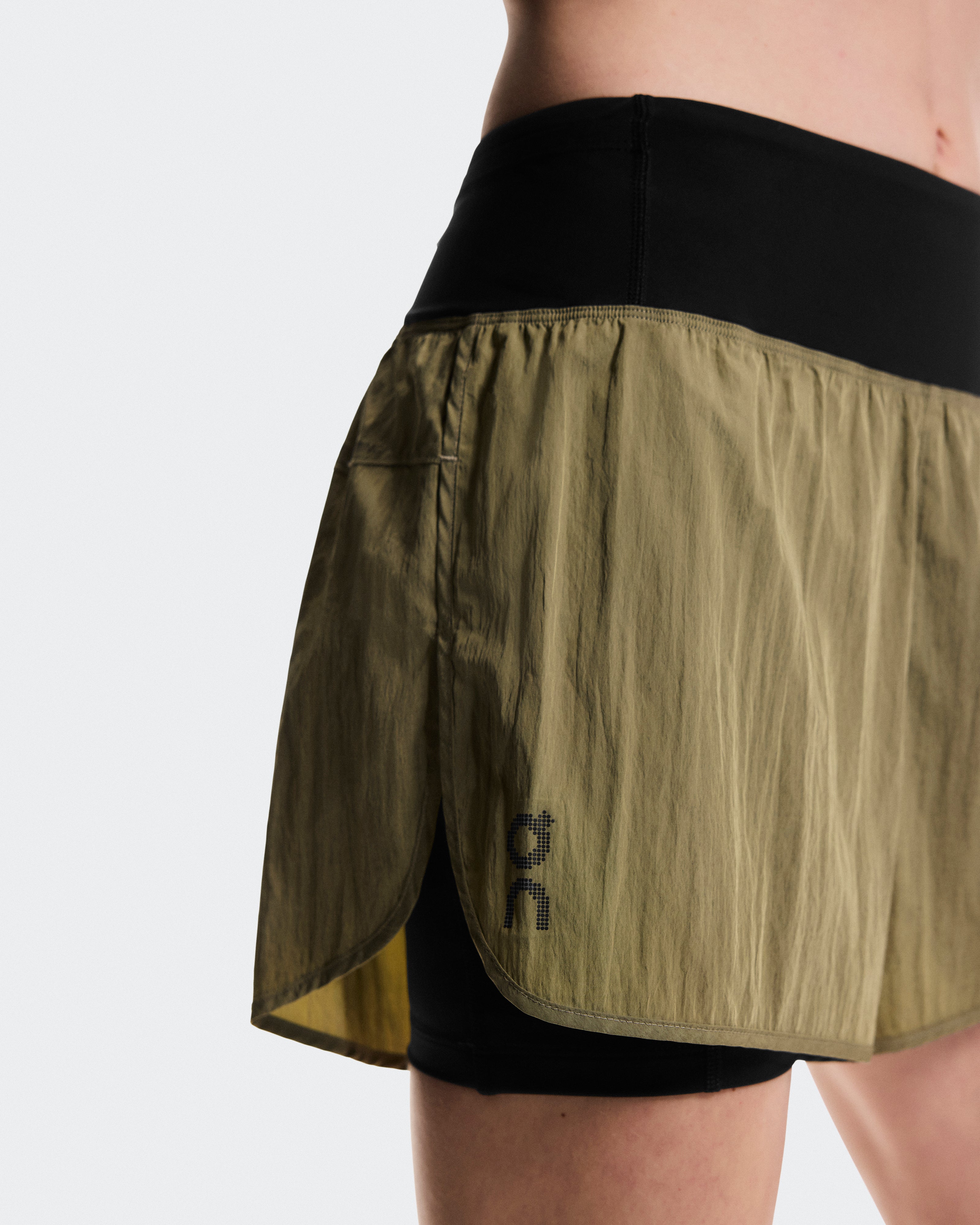 On Performance Volt Shorts Safari (Women'S) (Women's)