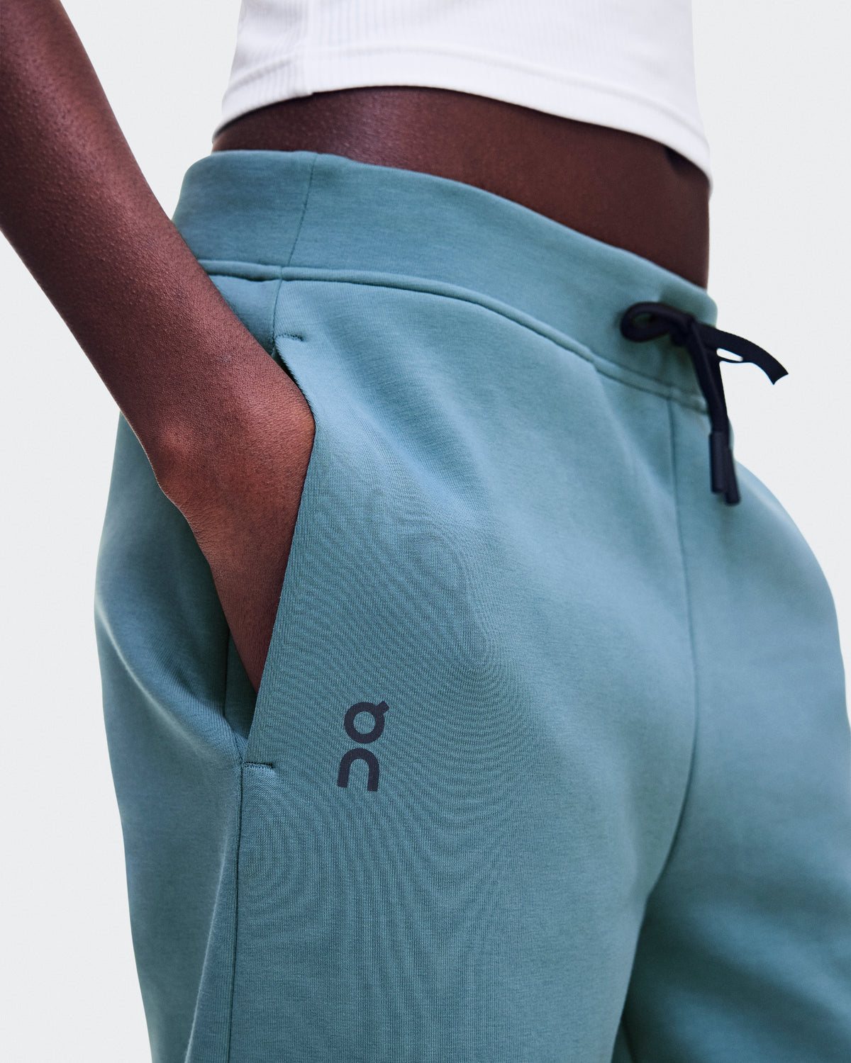 On Focus Tech Sweatpants Agave (Women'S)
