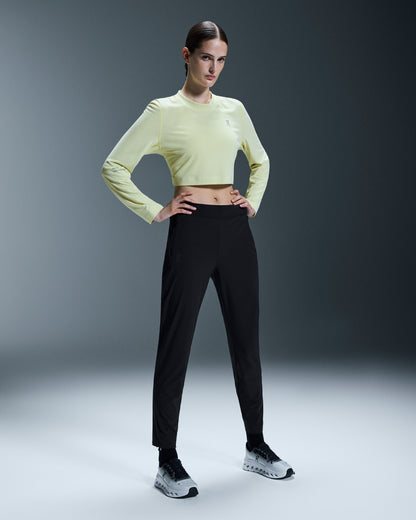 on lightweight pants Black (Women's)