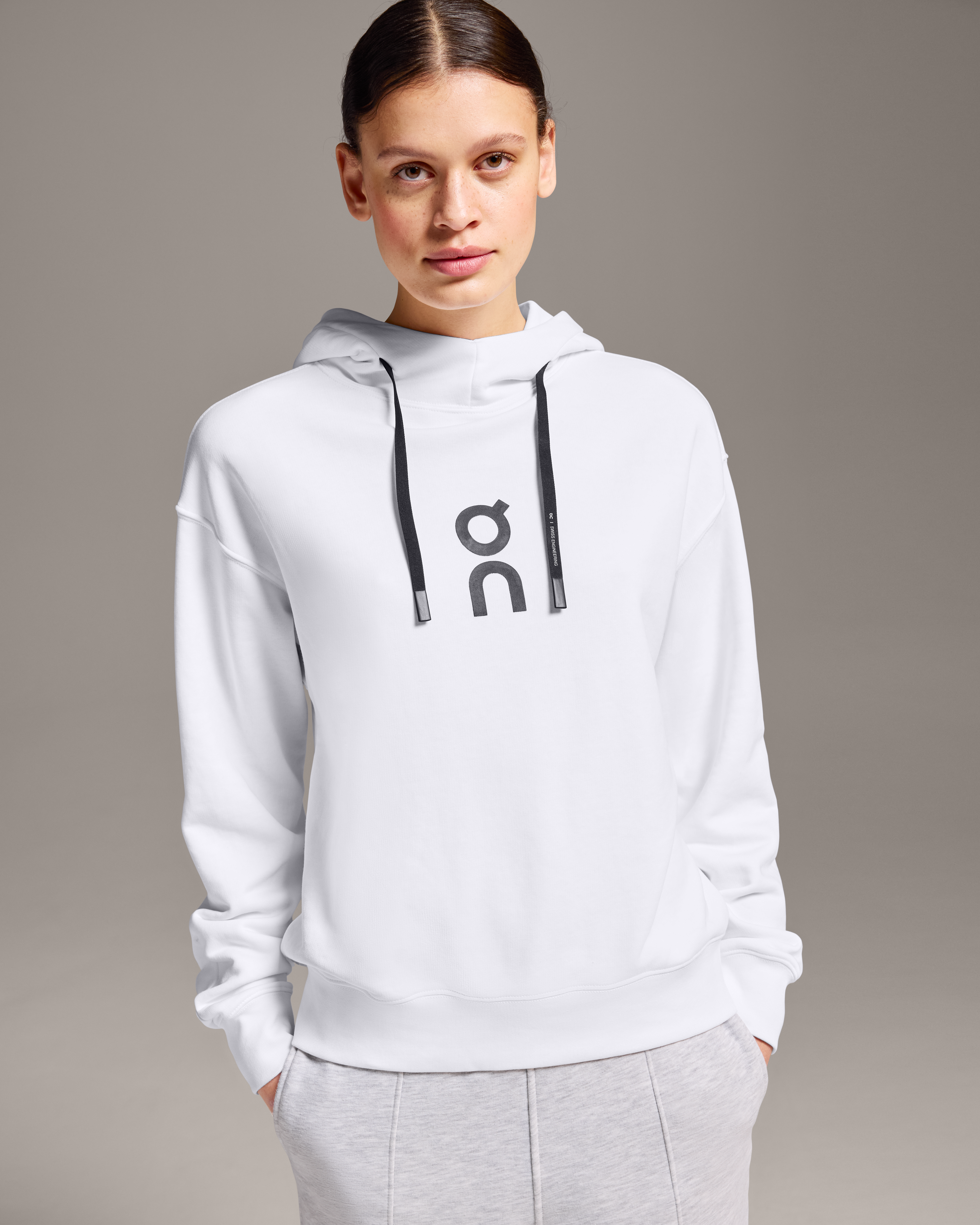 On Club Hoodie White (Women's)