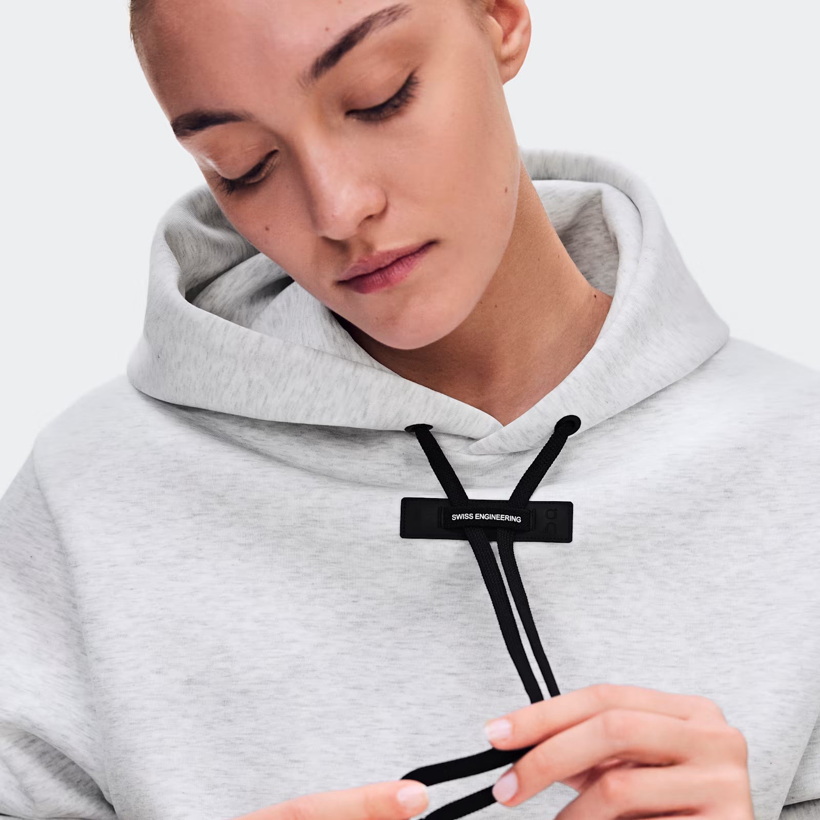 On Focus Tech Hoodie Crater (Women'S)