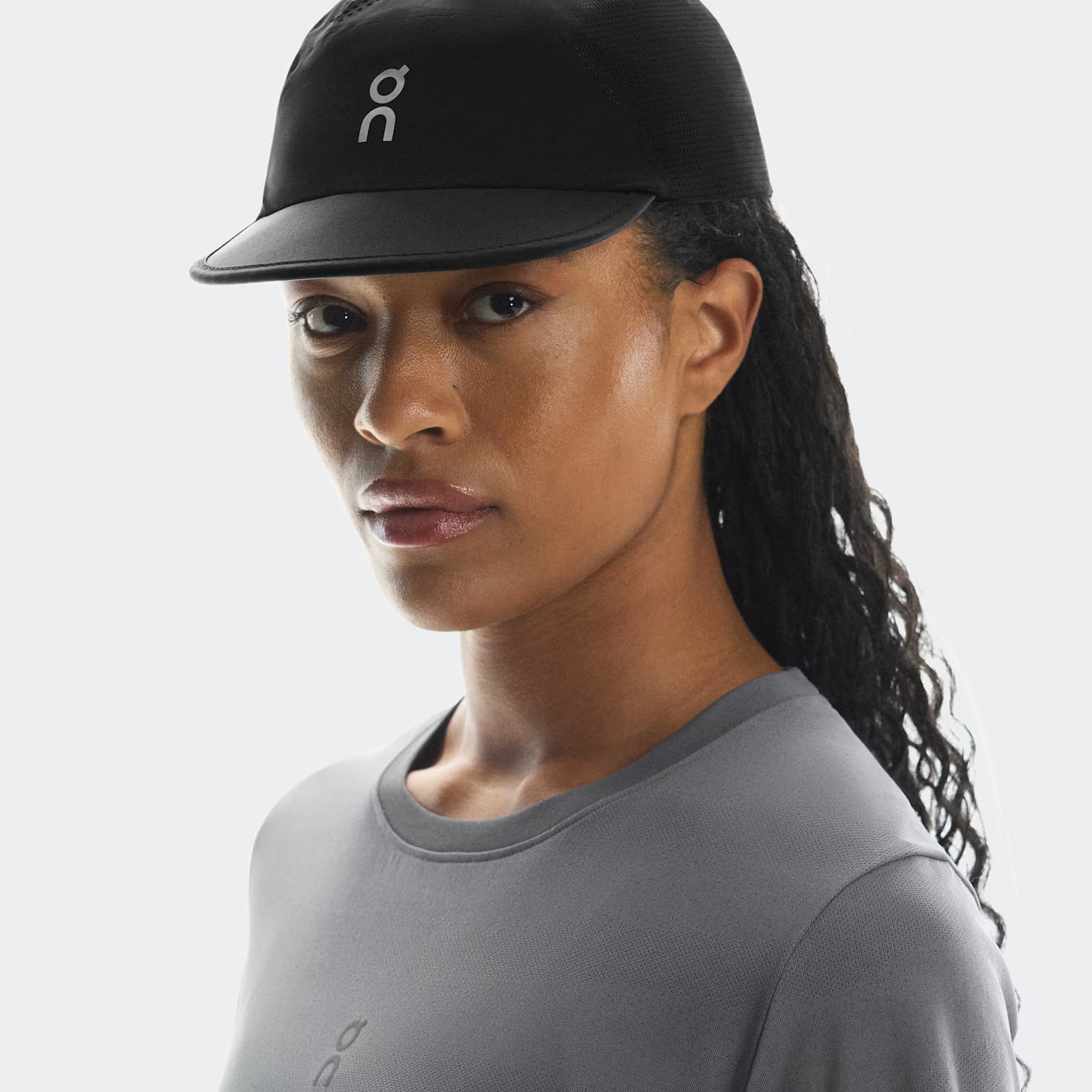 On Ultra Cap Black