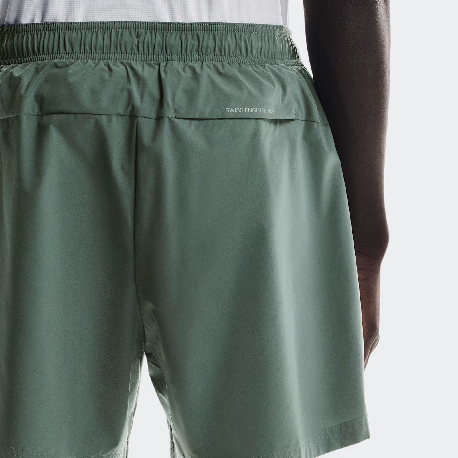 On 5" Core Shorts Olive