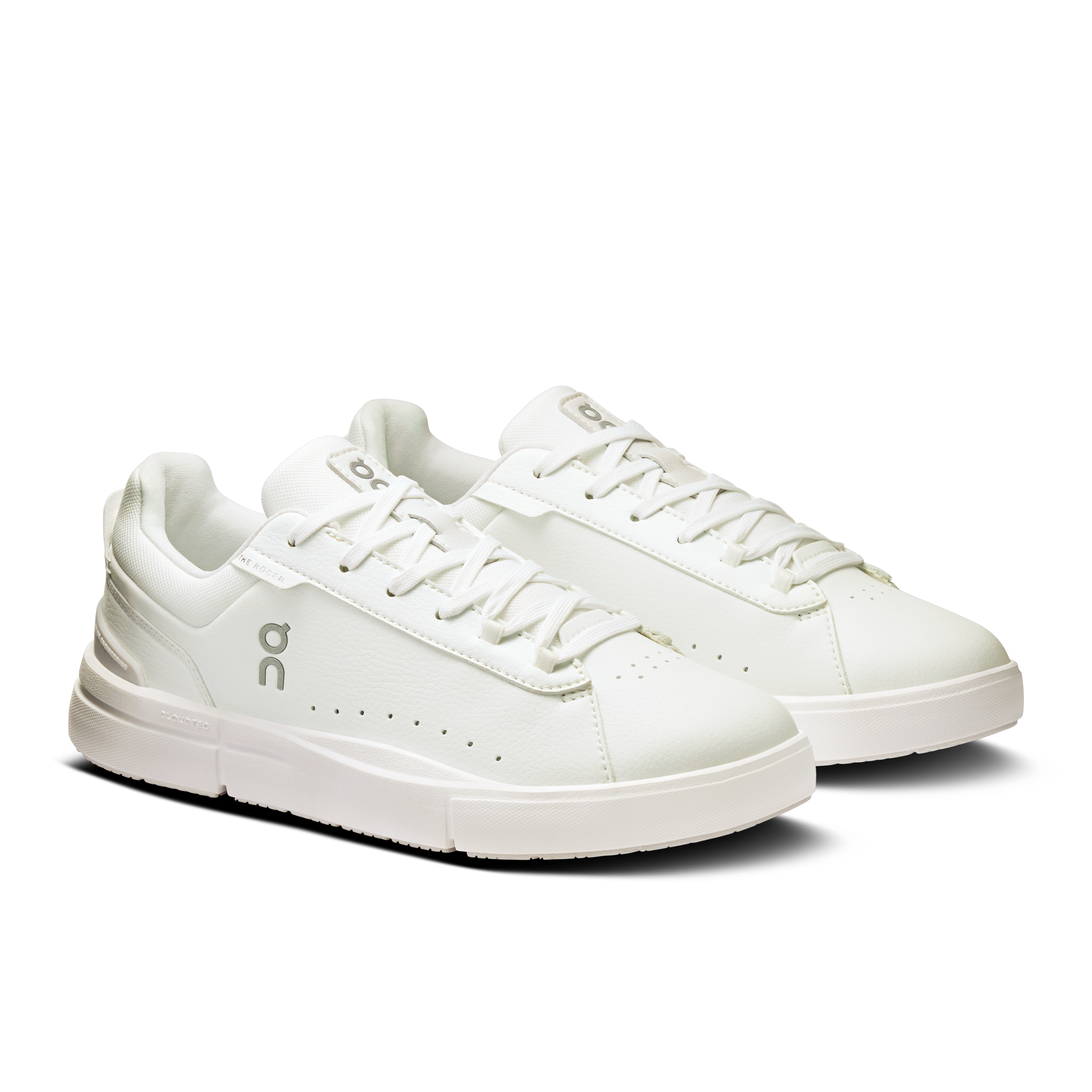 on running the roger advantage white (women's)