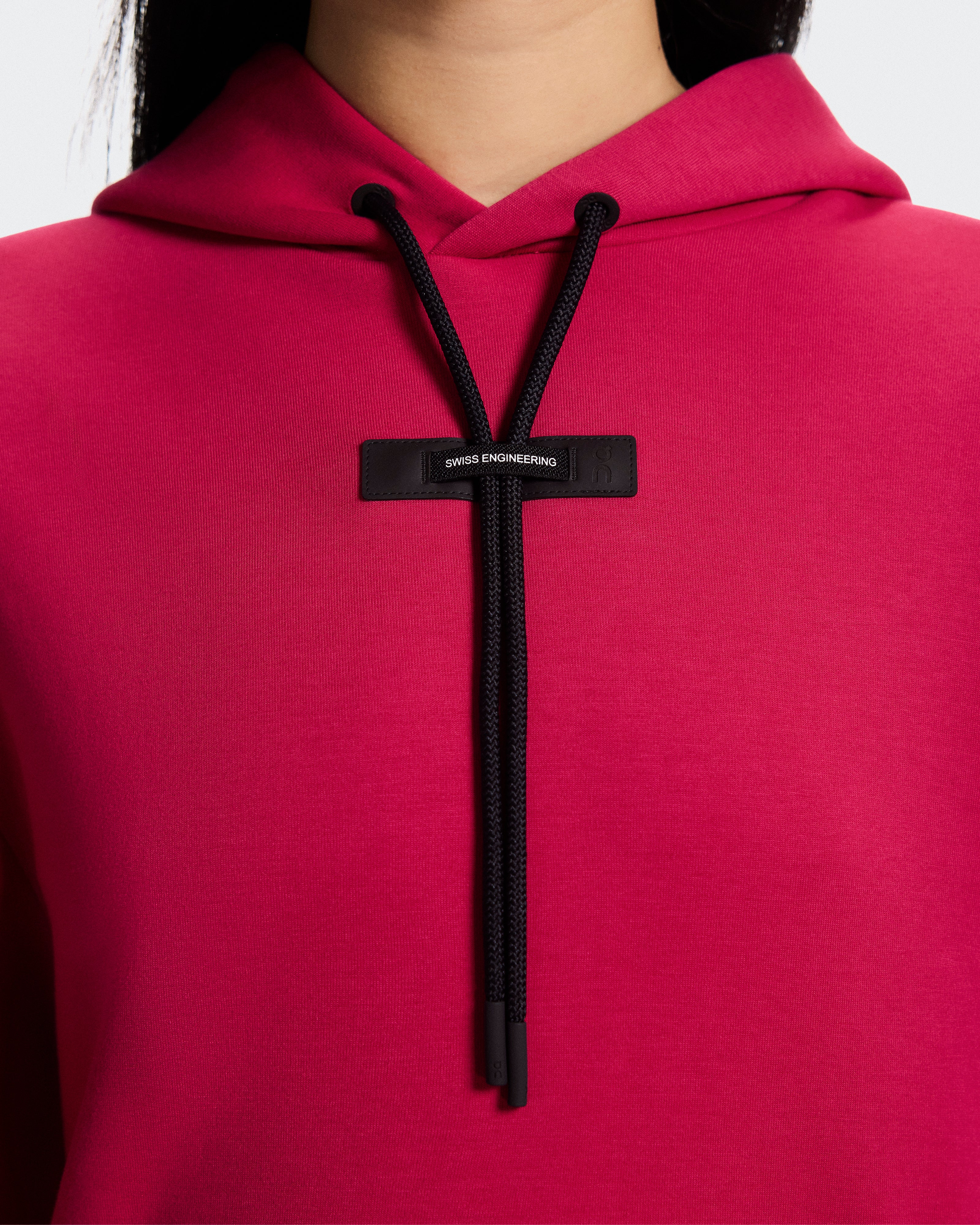 On Focus Tech Hoodie Grenadine (Women'S)