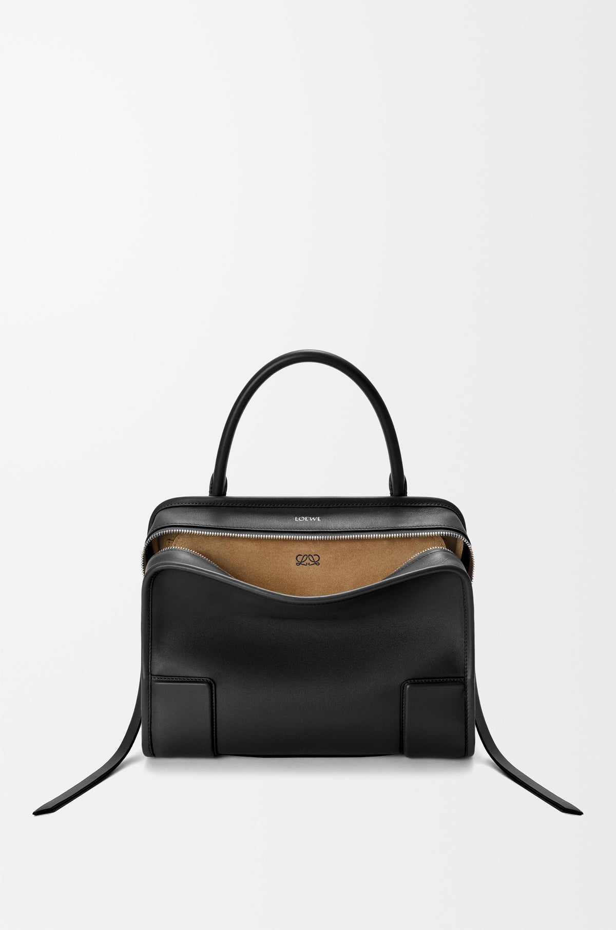 Loewe Medium Amazona 180 bag in soft calfskin