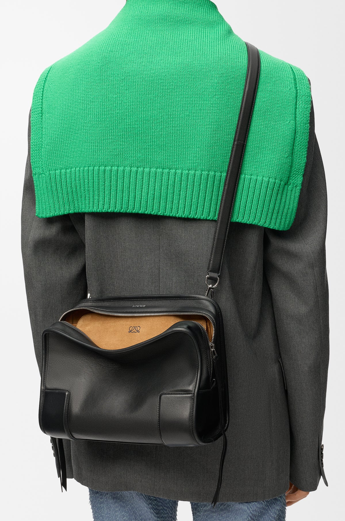 Loewe Medium Amazona 180 bag in soft calfskin