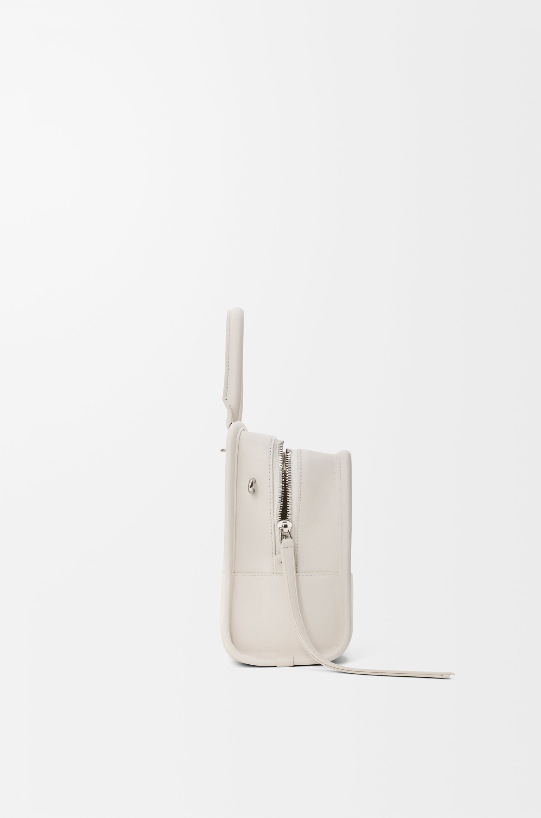 Loewe Medium Amazona 180 bag in woven calfskin