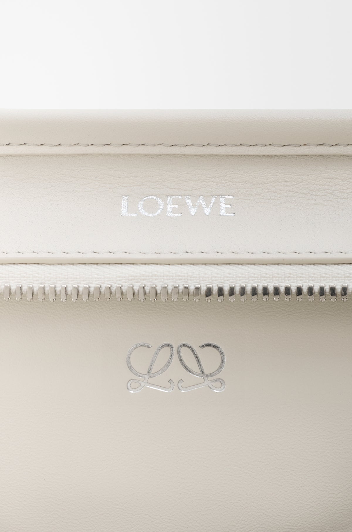 Loewe Medium Amazona 180 bag in woven calfskin