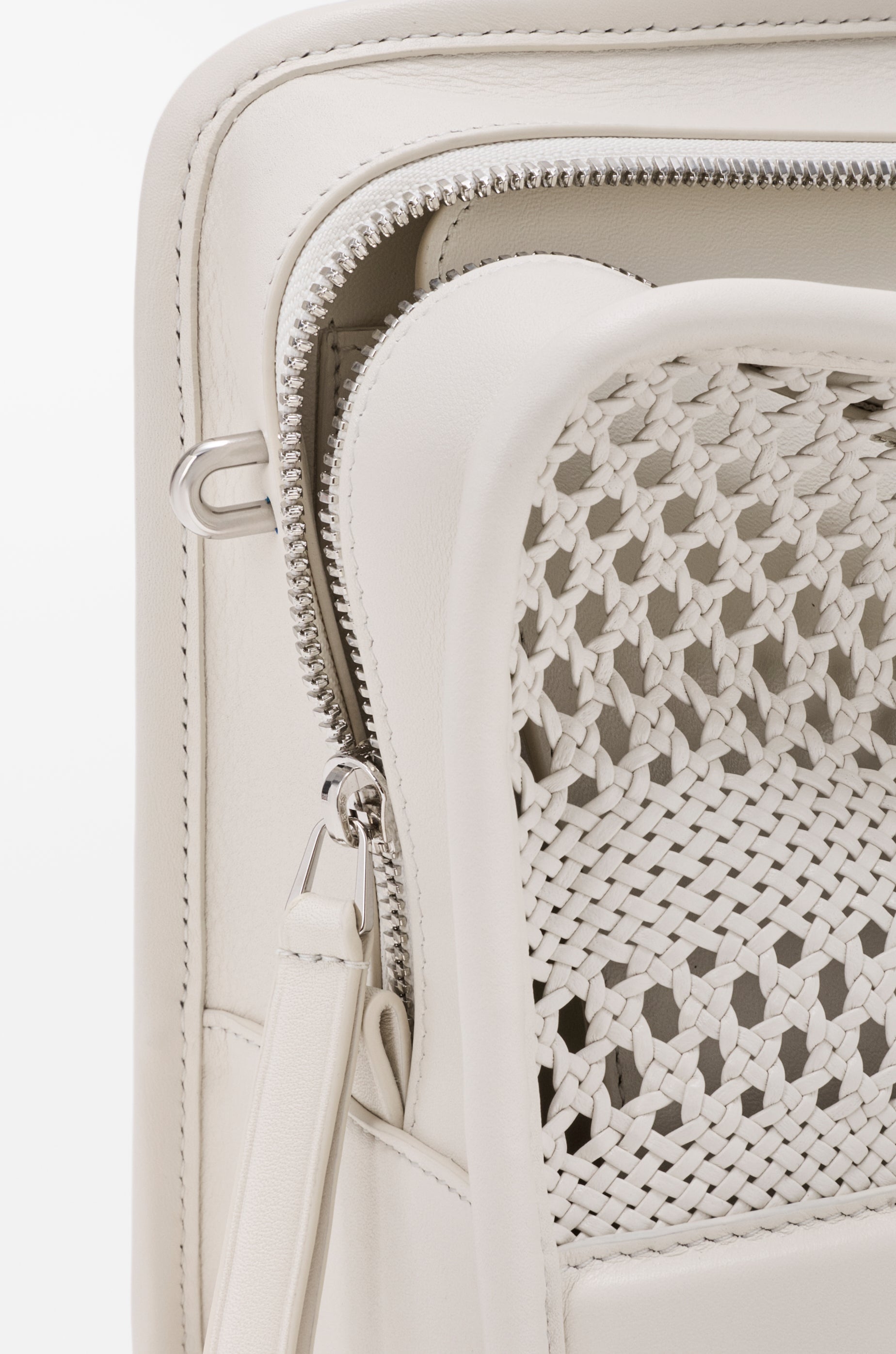 Loewe Medium Amazona 180 bag in woven calfskin