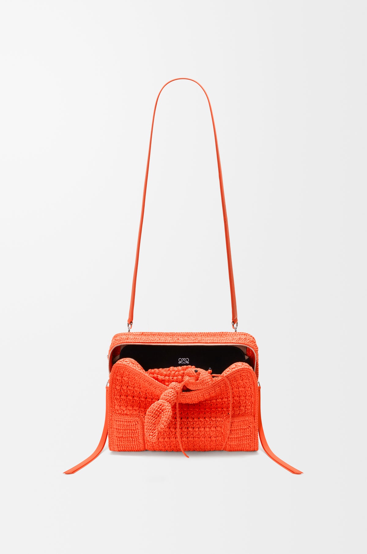 Loewe Medium Amazona 180 Lazy Crab bag in raffia crochet