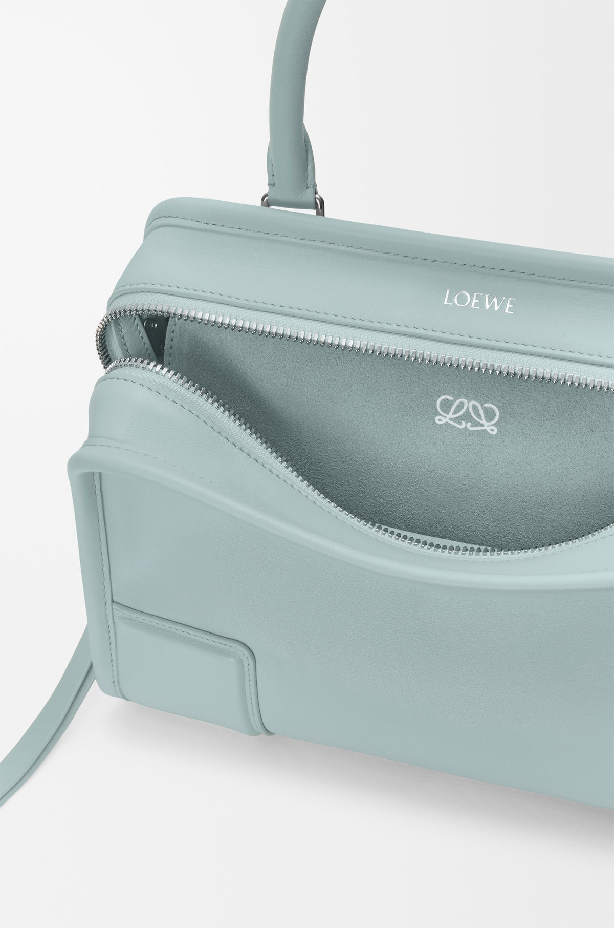 Loewe Small Amazona 180 bag in soft calfskin