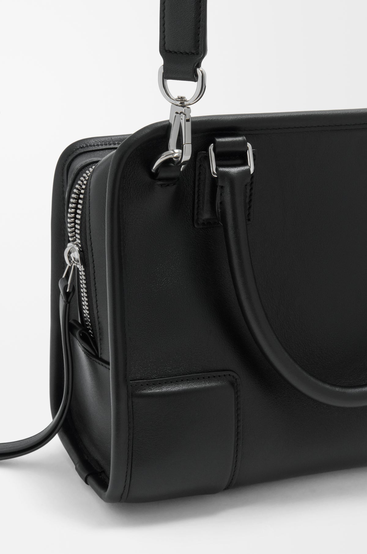Loewe Small Amazona 180 bag in soft calfskin