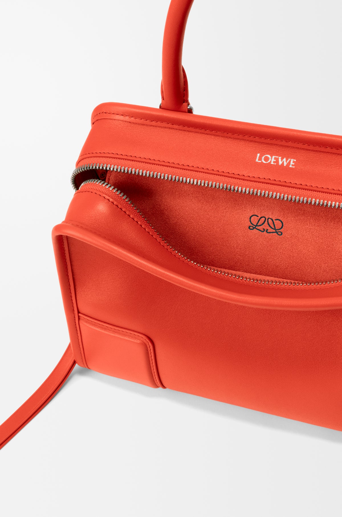 Loewe Small Amazona 180 bag in soft calfskin