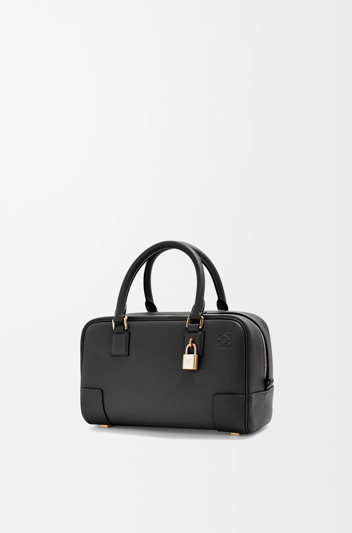 Loewe Amazona 23 bag in nappa calfskin