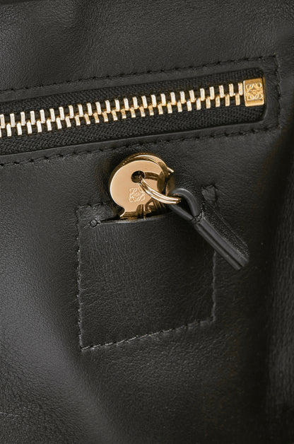 Loewe Amazona 23 bag in nappa calfskin