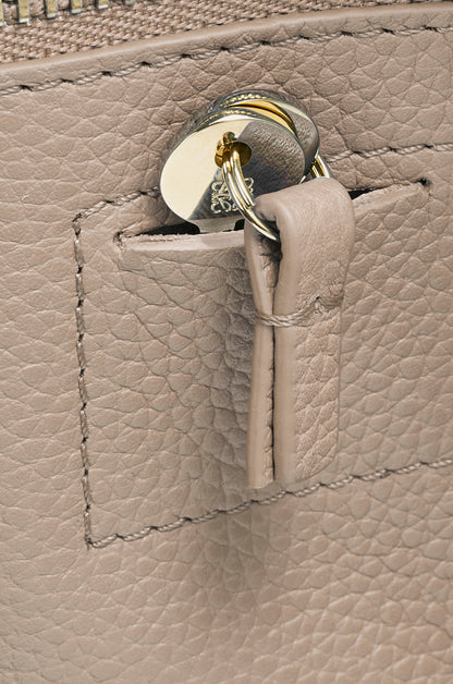 Loewe Amazona 23 bag in soft grained calfskin
