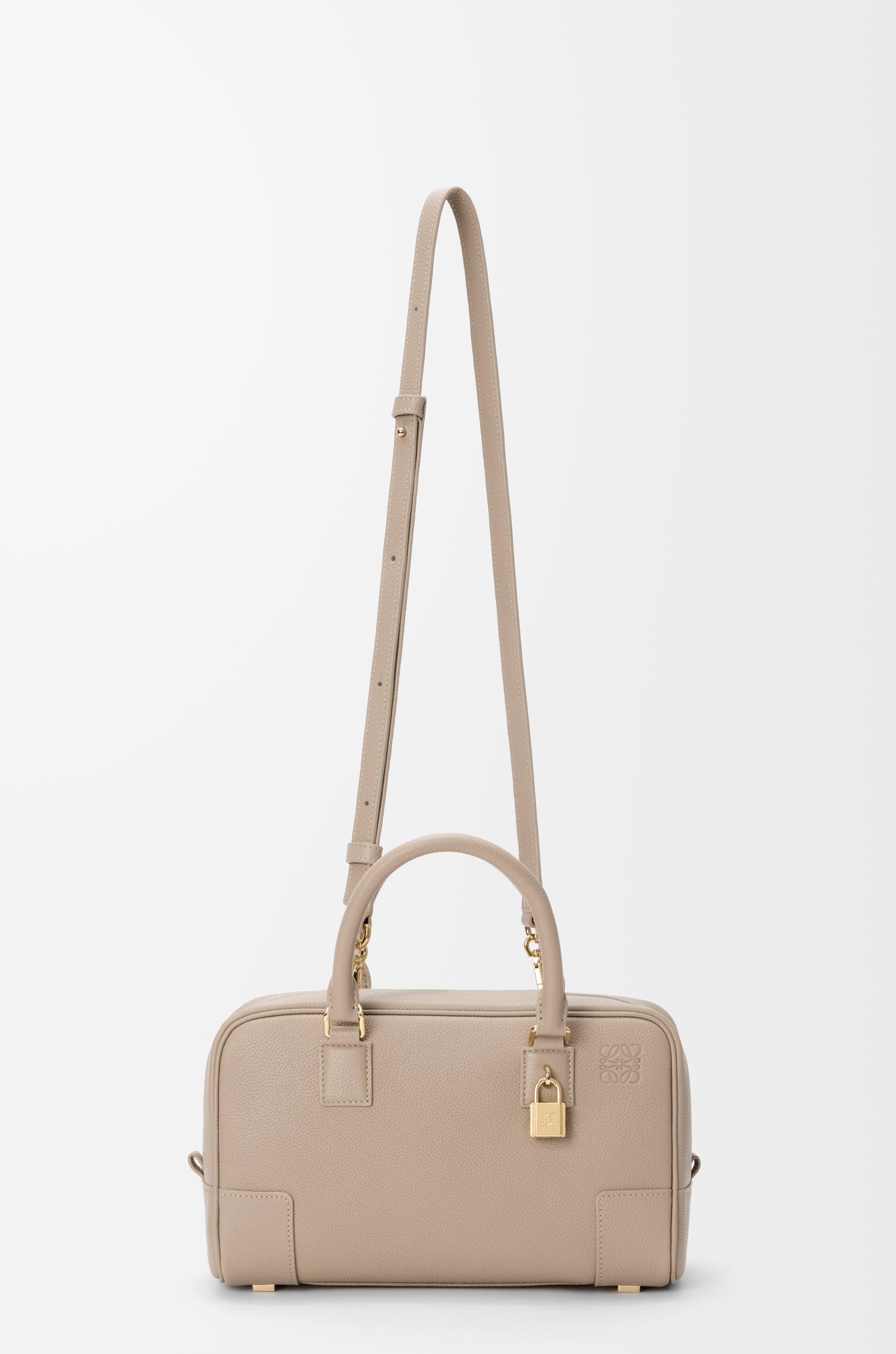 Loewe Amazona 23 bag in soft grained calfskin