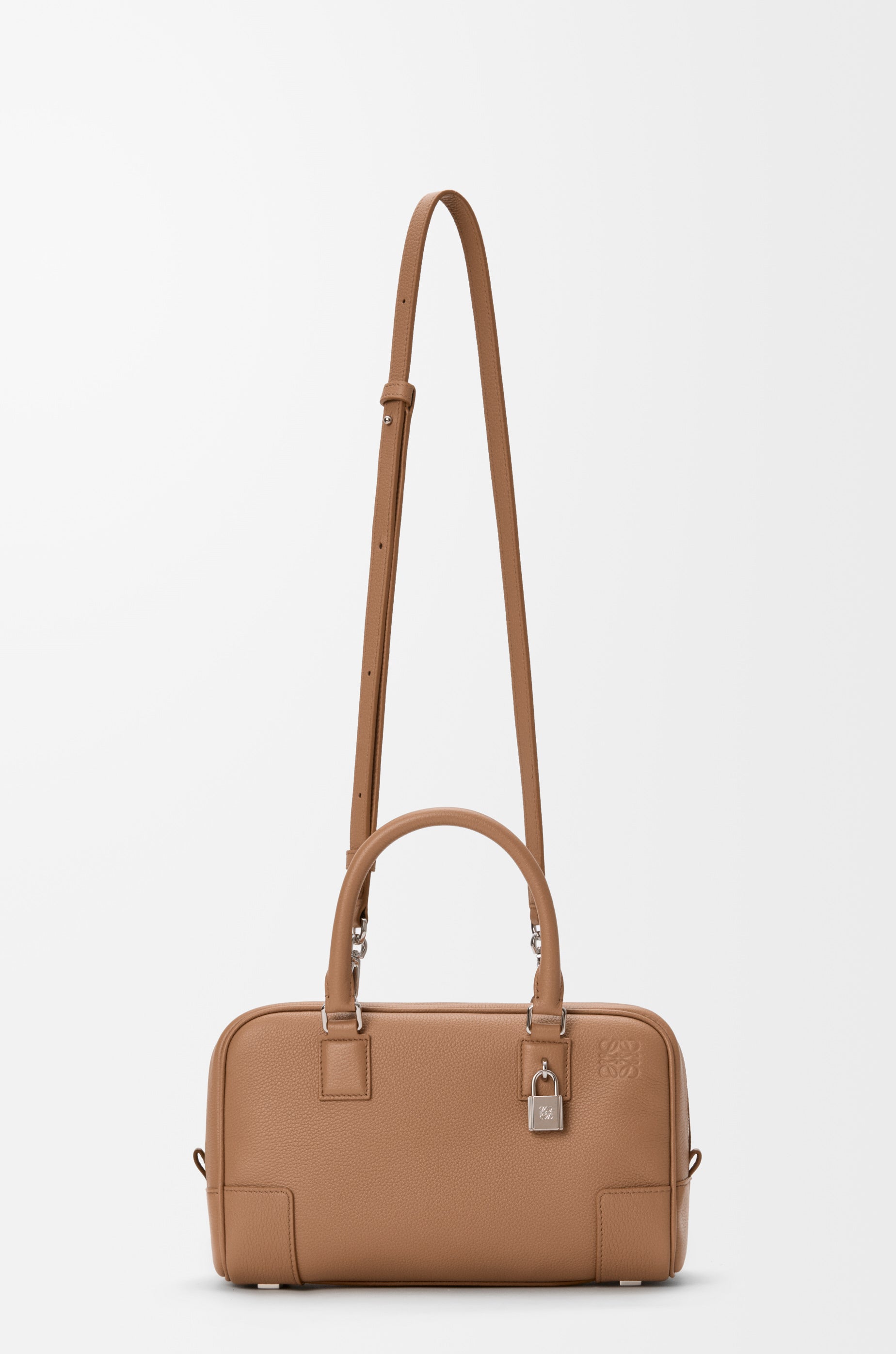 Loewe Amazona 23 bag in soft grained calfskin