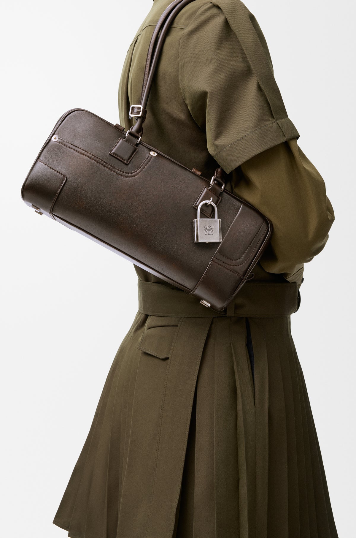 Loewe Panta Amazona 31 cropped bag in shiny calfskin