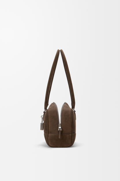 Loewe Amazona 31 cropped bag in grained nubuck