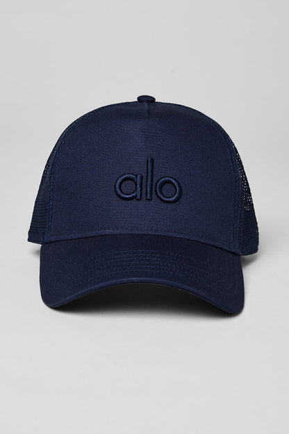 Alo Yoga Women'S District Trucker Hat