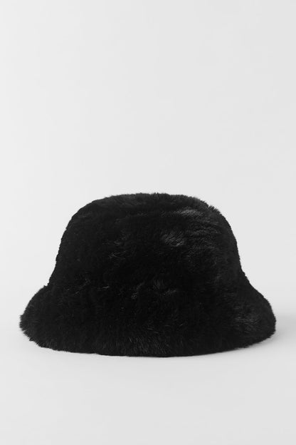 Alo Yoga Faux Fur Starstruck Bucket Hat