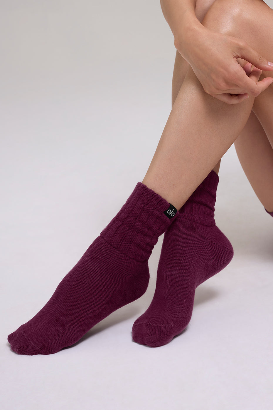 Alo Yoga Unisex Half-Crew Scrunch Sock