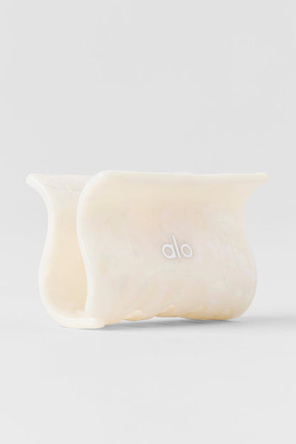 Alo Yoga Women'S Effortless Claw Clip