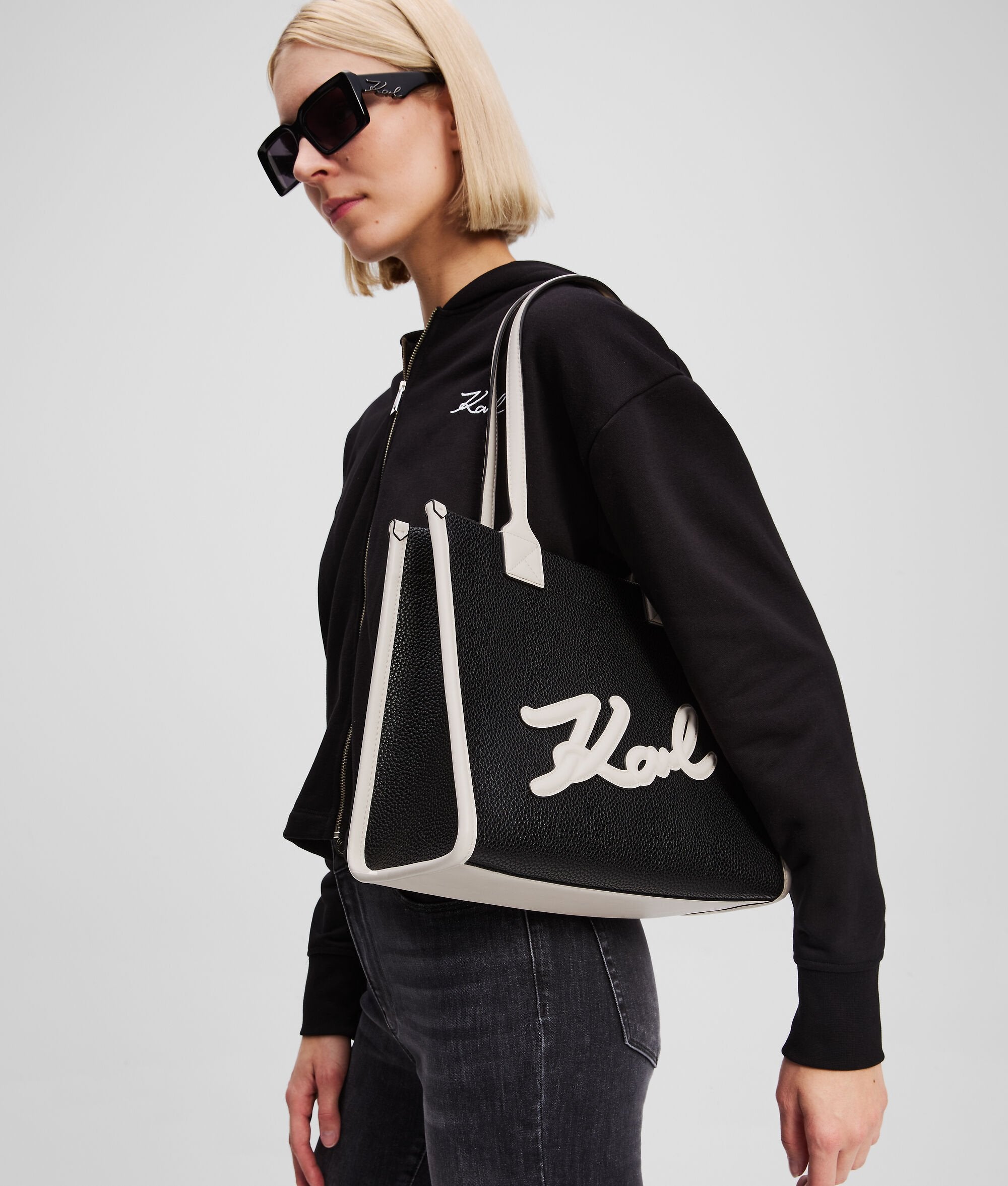 K/Skuare Grainy Medium Tote Bag Black/White Black/White