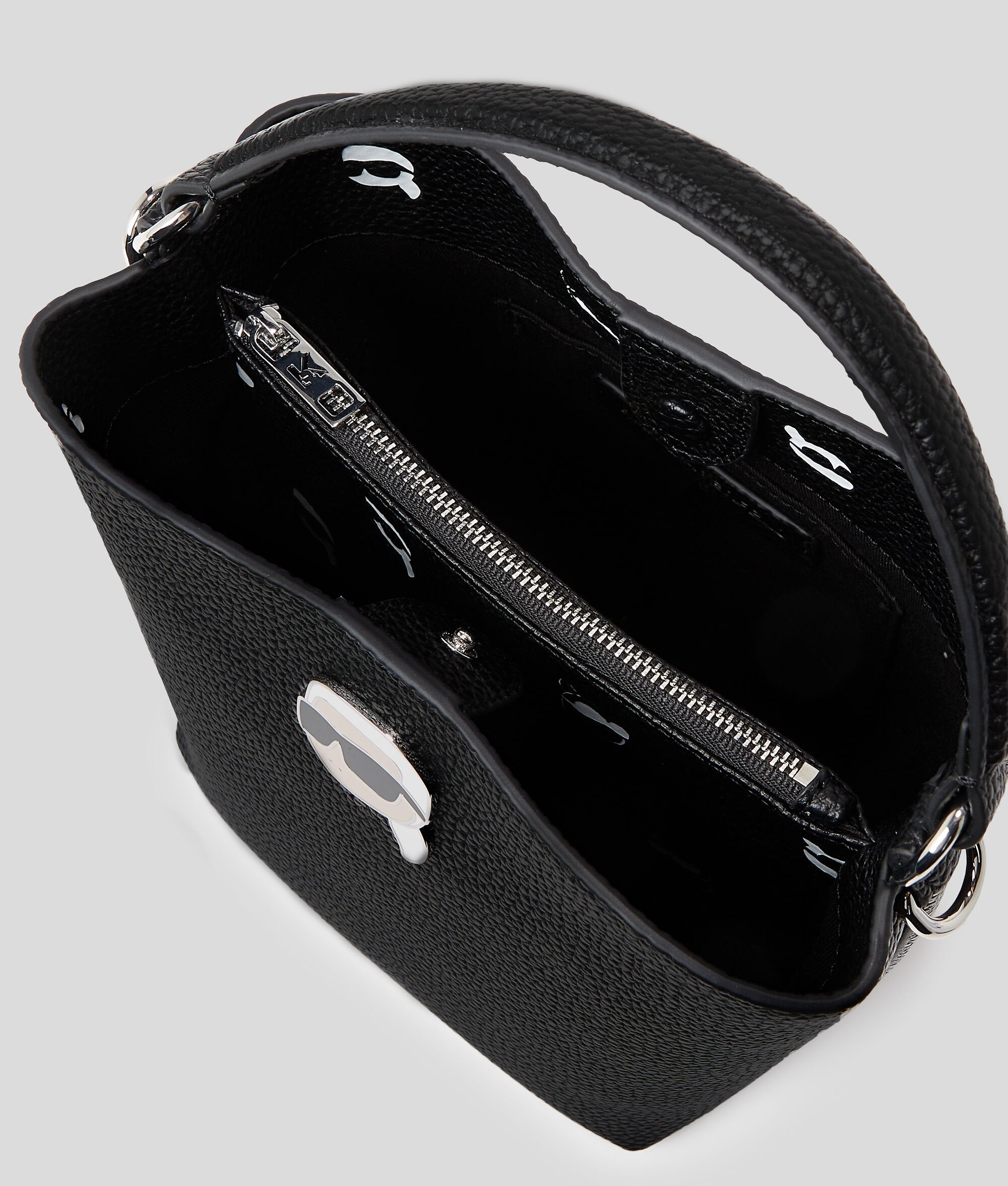 Ikon Pebble Bucket Bag Black Black
