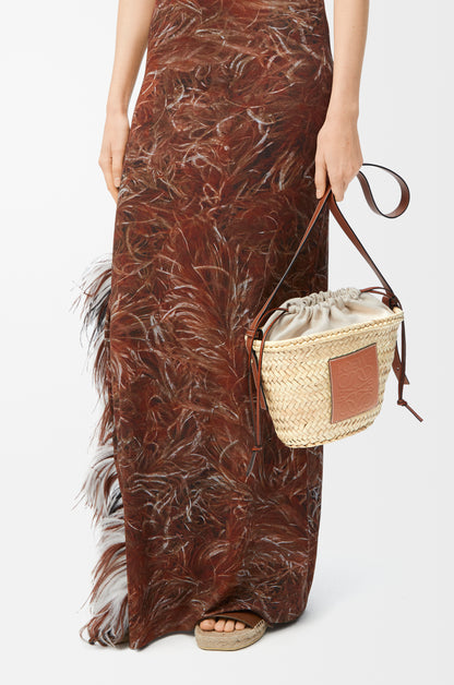 Loewe Drawstring bucket in palm leaf and calfskin