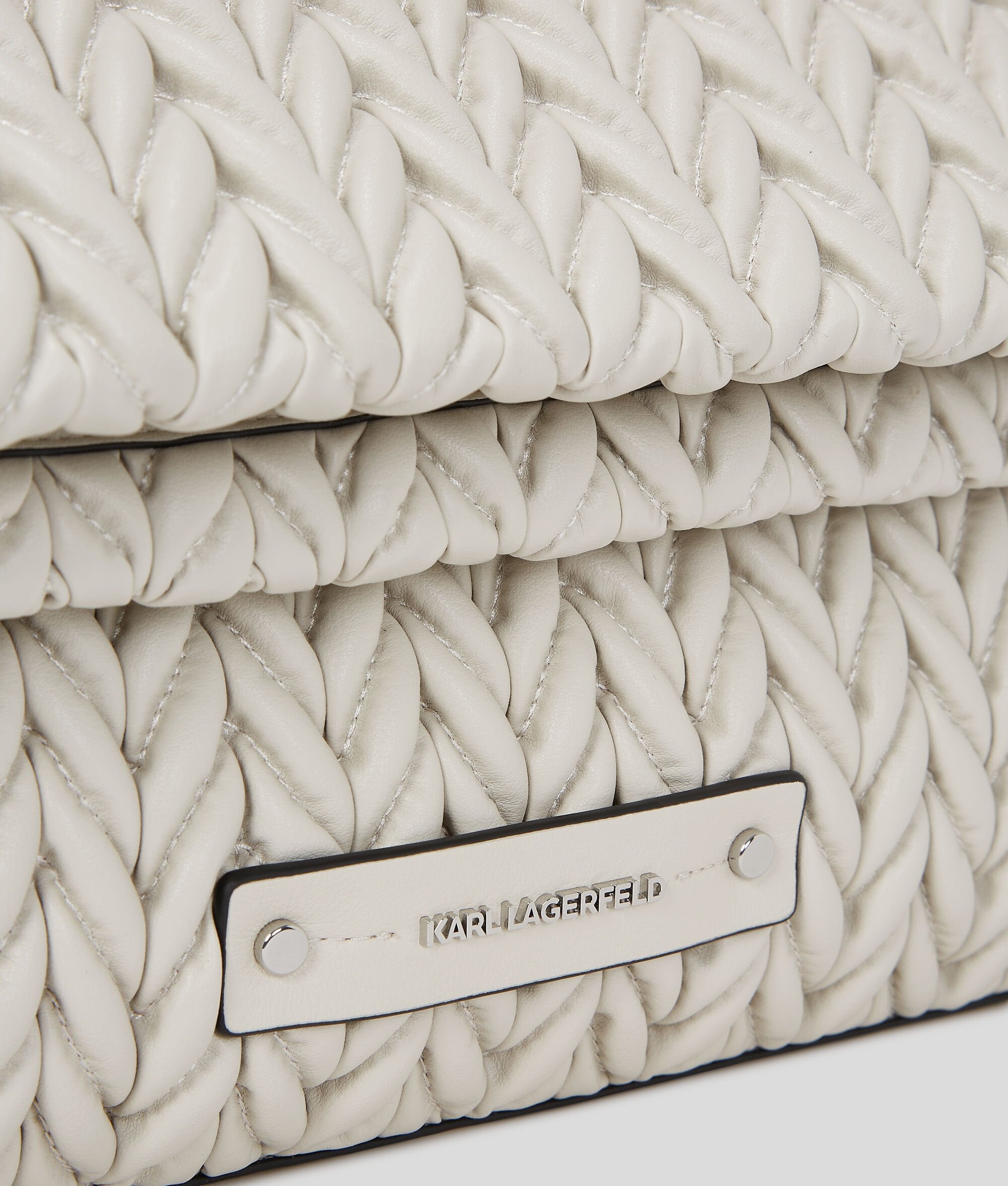 K/Weave Large Shoulder Bag Cement Cement