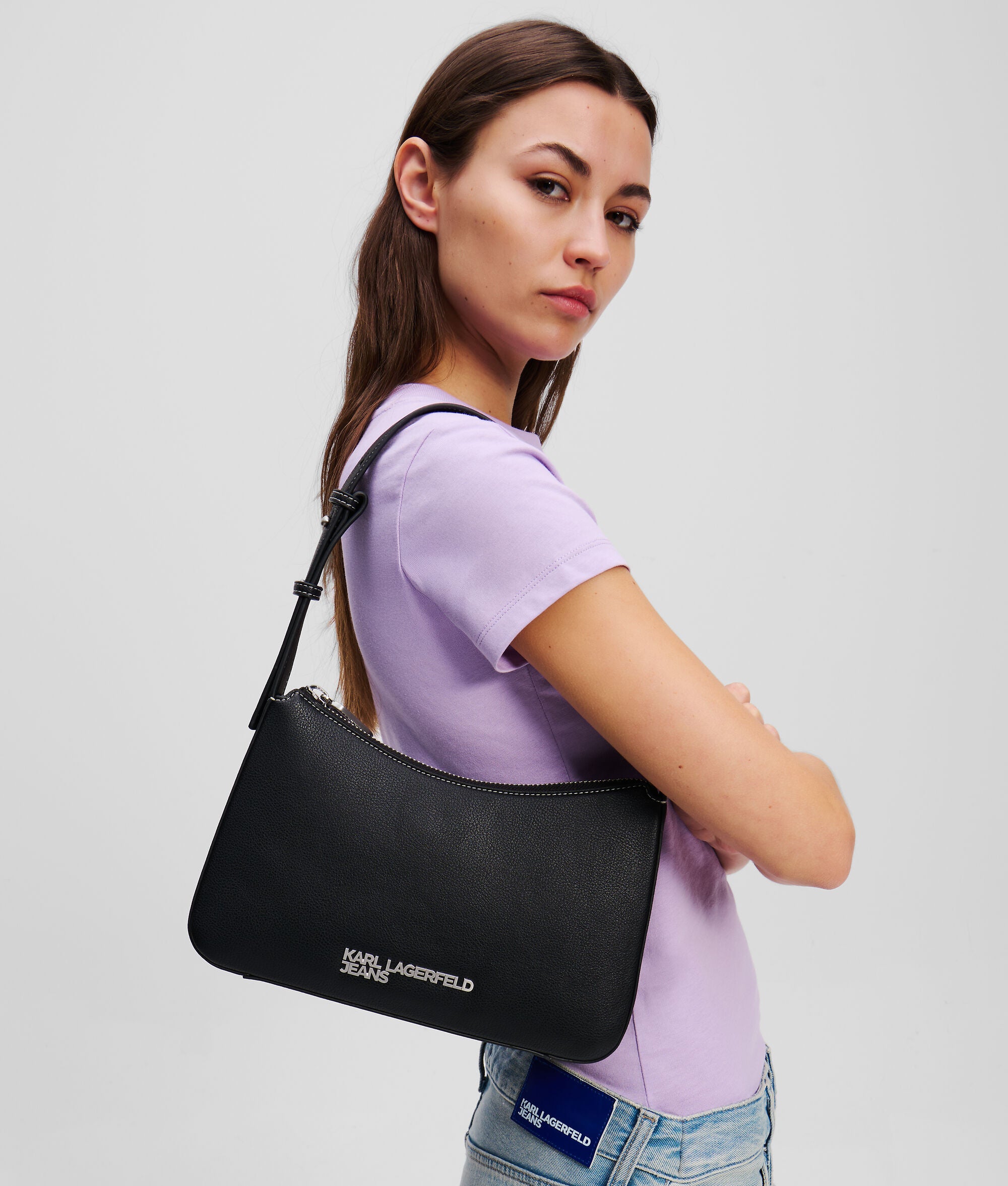 Metal Logo Shoulder Bag Black Black