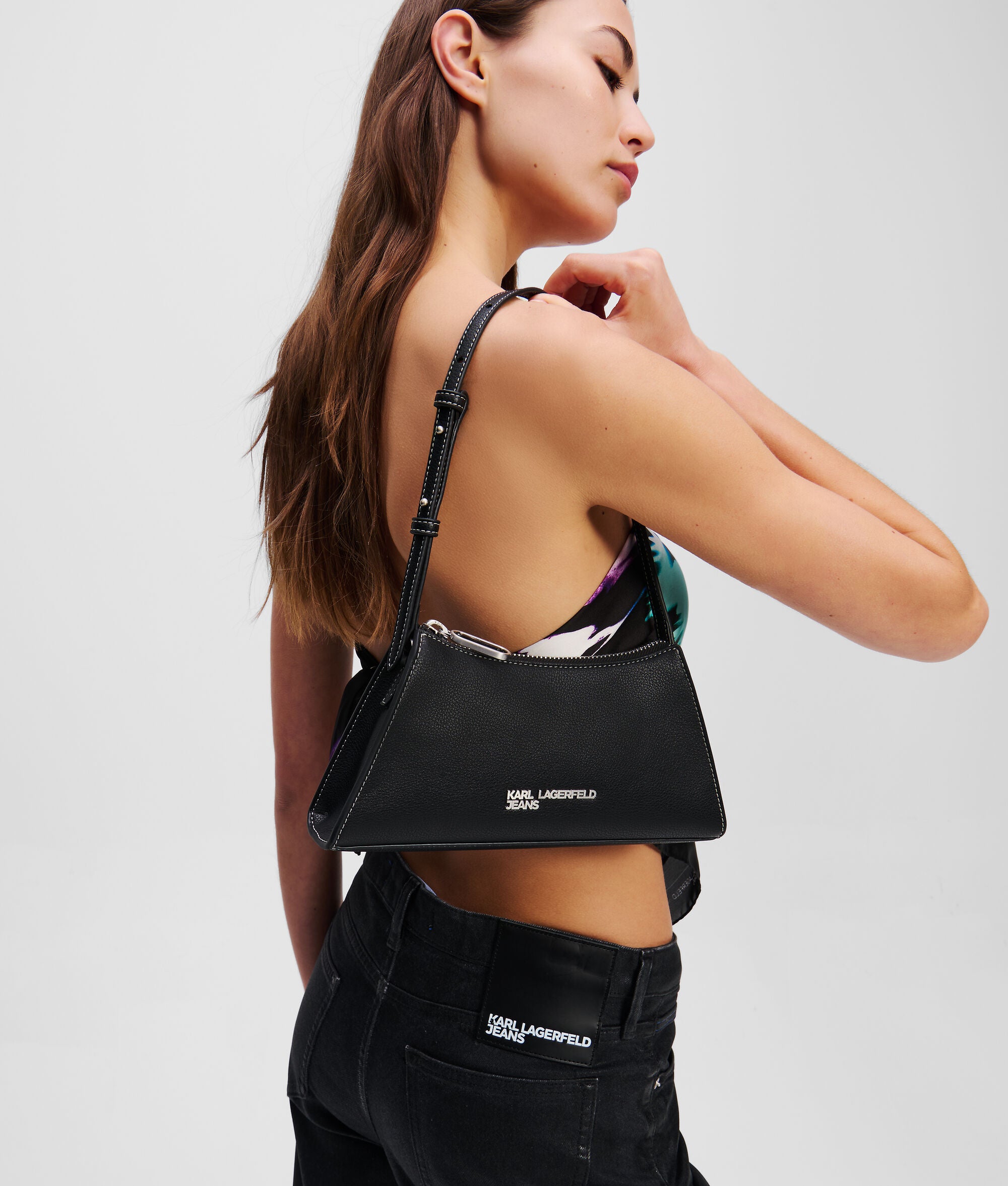 Metal Logo Small Shoulder Bag Black Black