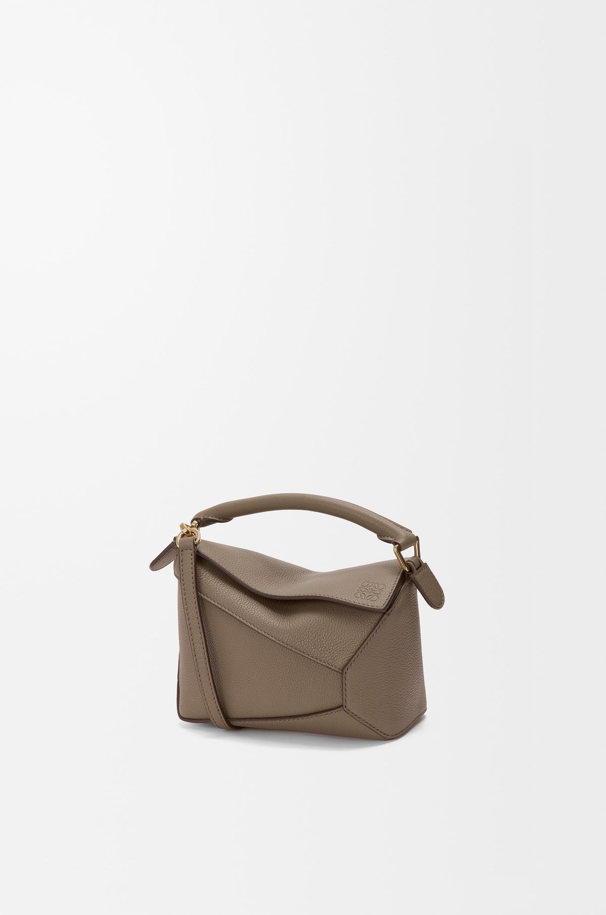 #color_taupe