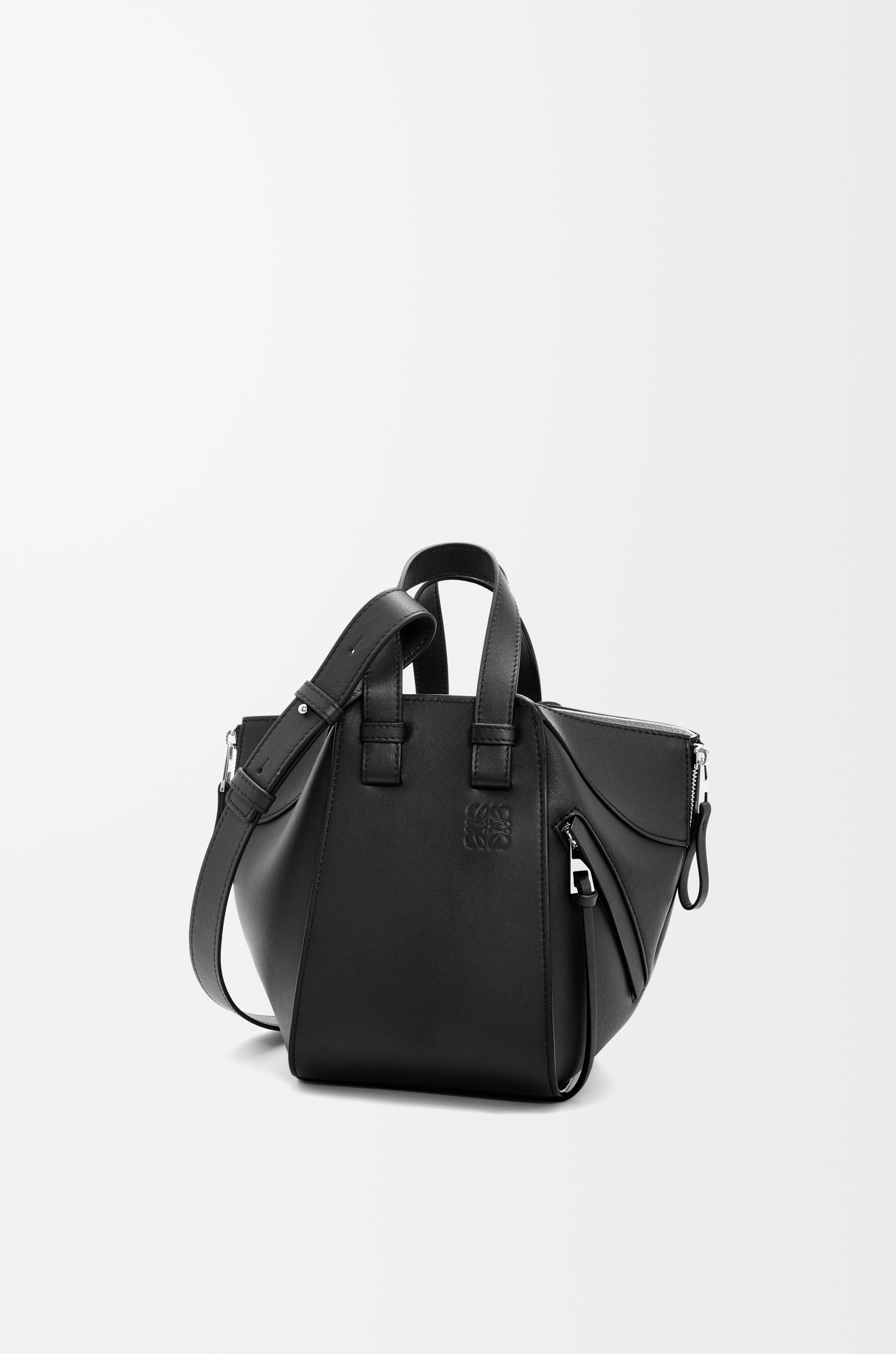 Loewe Compact Hammock bag in classic calfskin