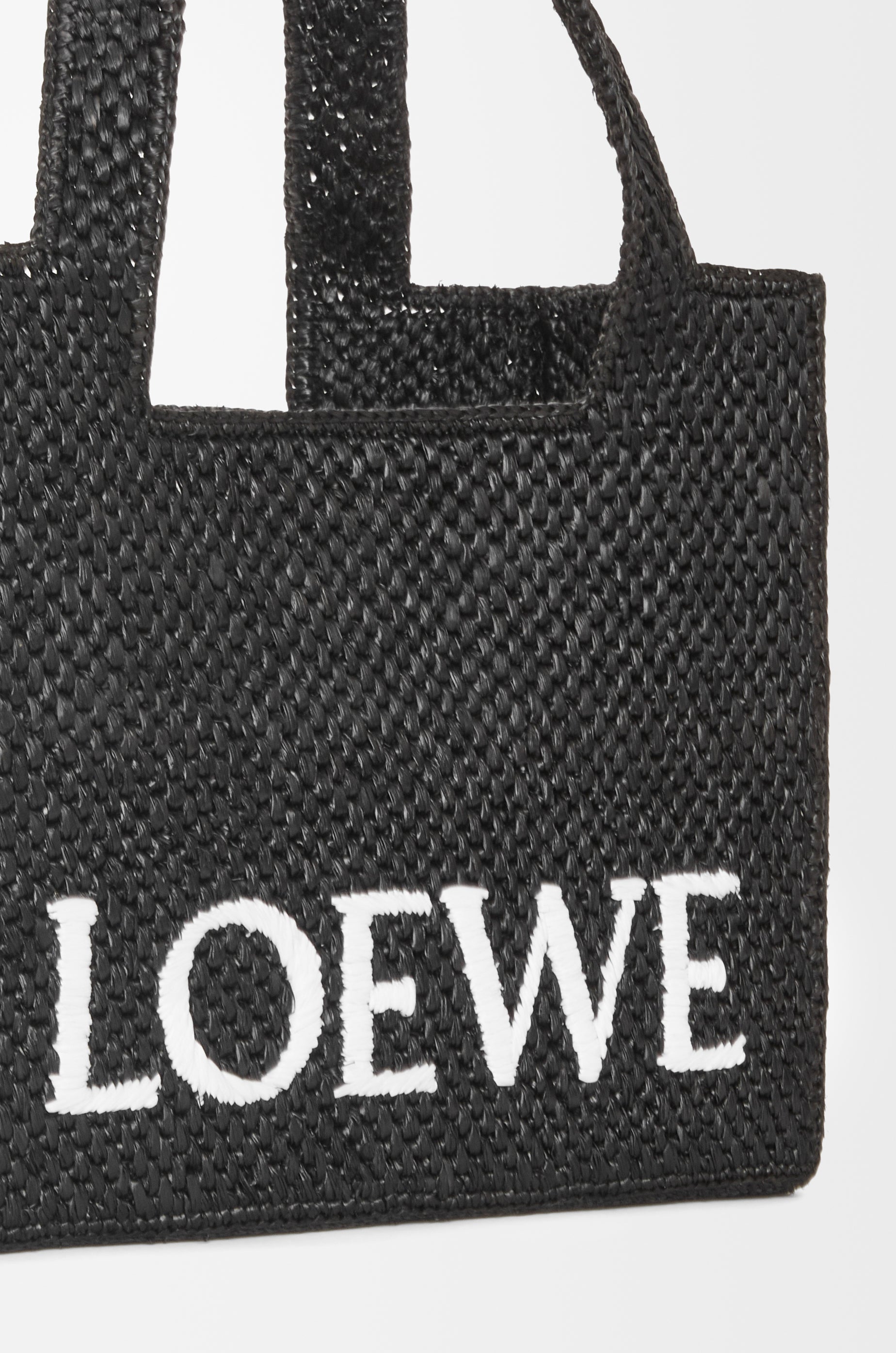 Loewe Medium LOEWE Font tote in raffia