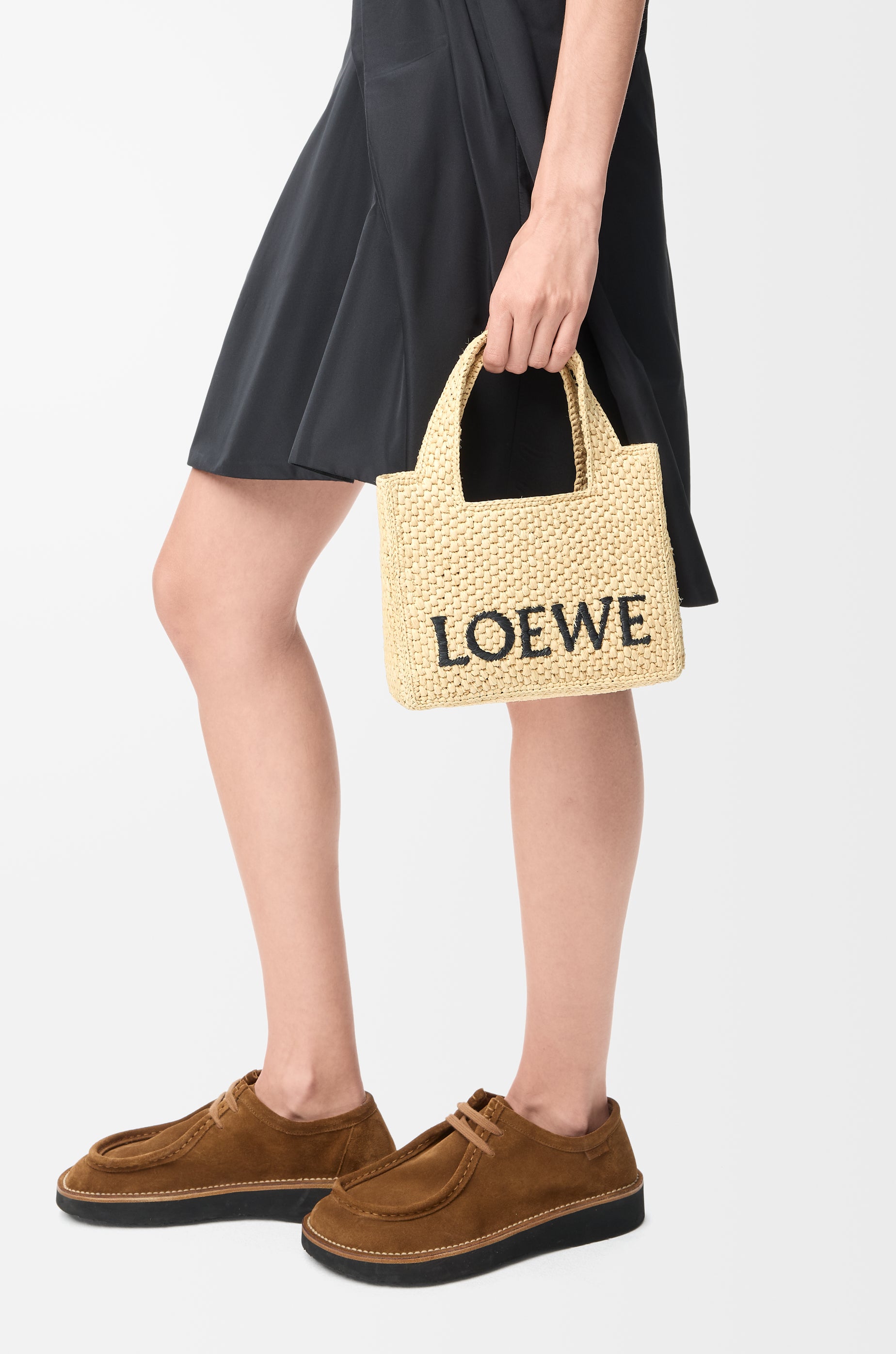 Loewe Mini LOEWE Font tote in raffia