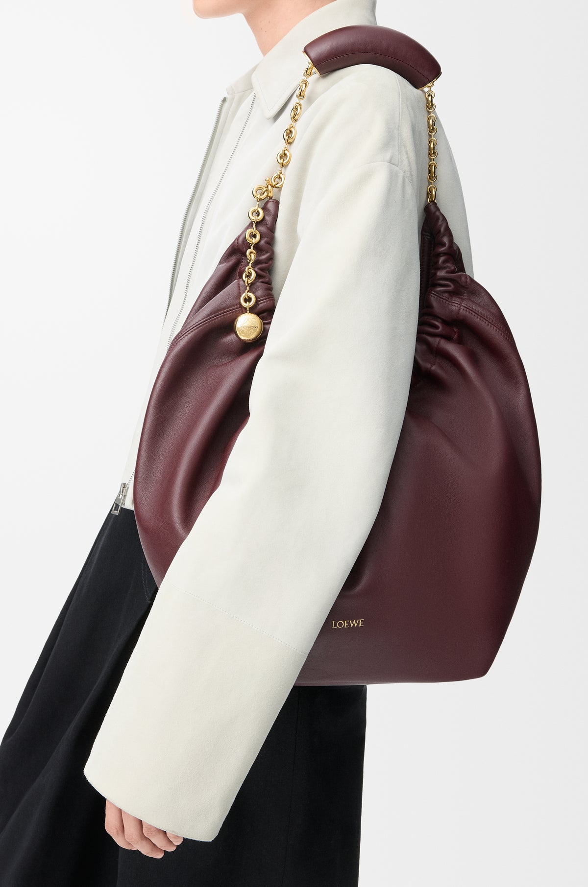 Loewe Medium Squeeze bag in mellow nappa lambskin