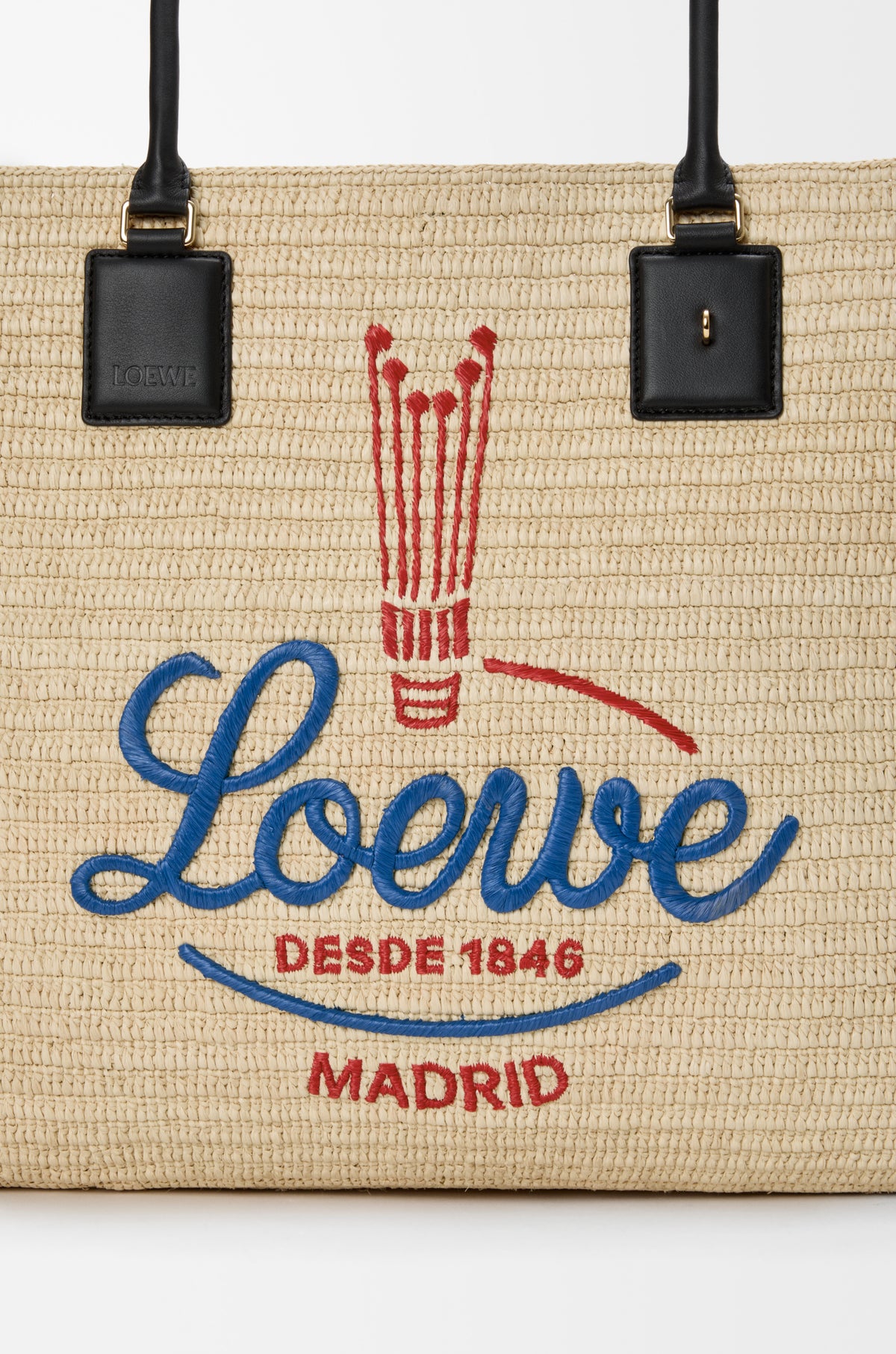 Loewe XL Verano tote in raffia