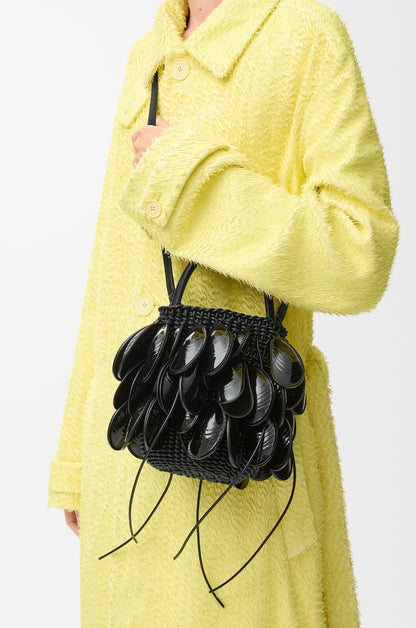 Loewe Shell bucket in woven calfskin