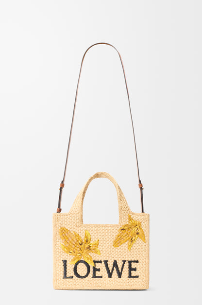 Loewe Small LOEWE Font tote in raffia