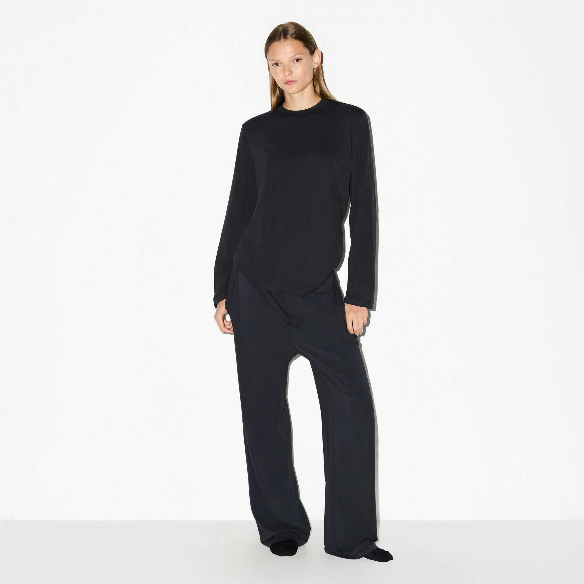 Skims Boyfriend Long Sleeve T-Shirt Onyx