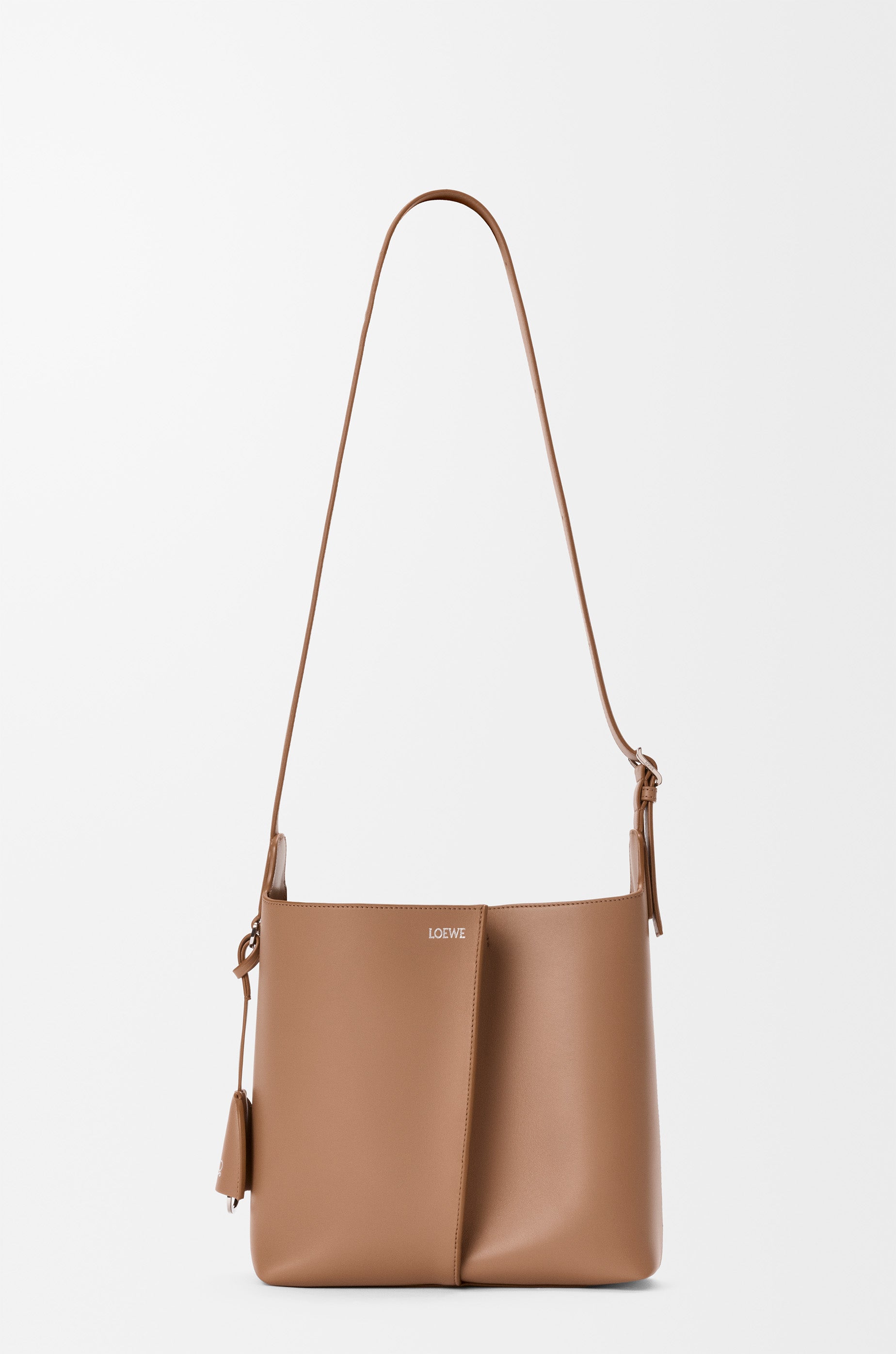 Loewe Medium Bilbao bucket in smooth calfskin